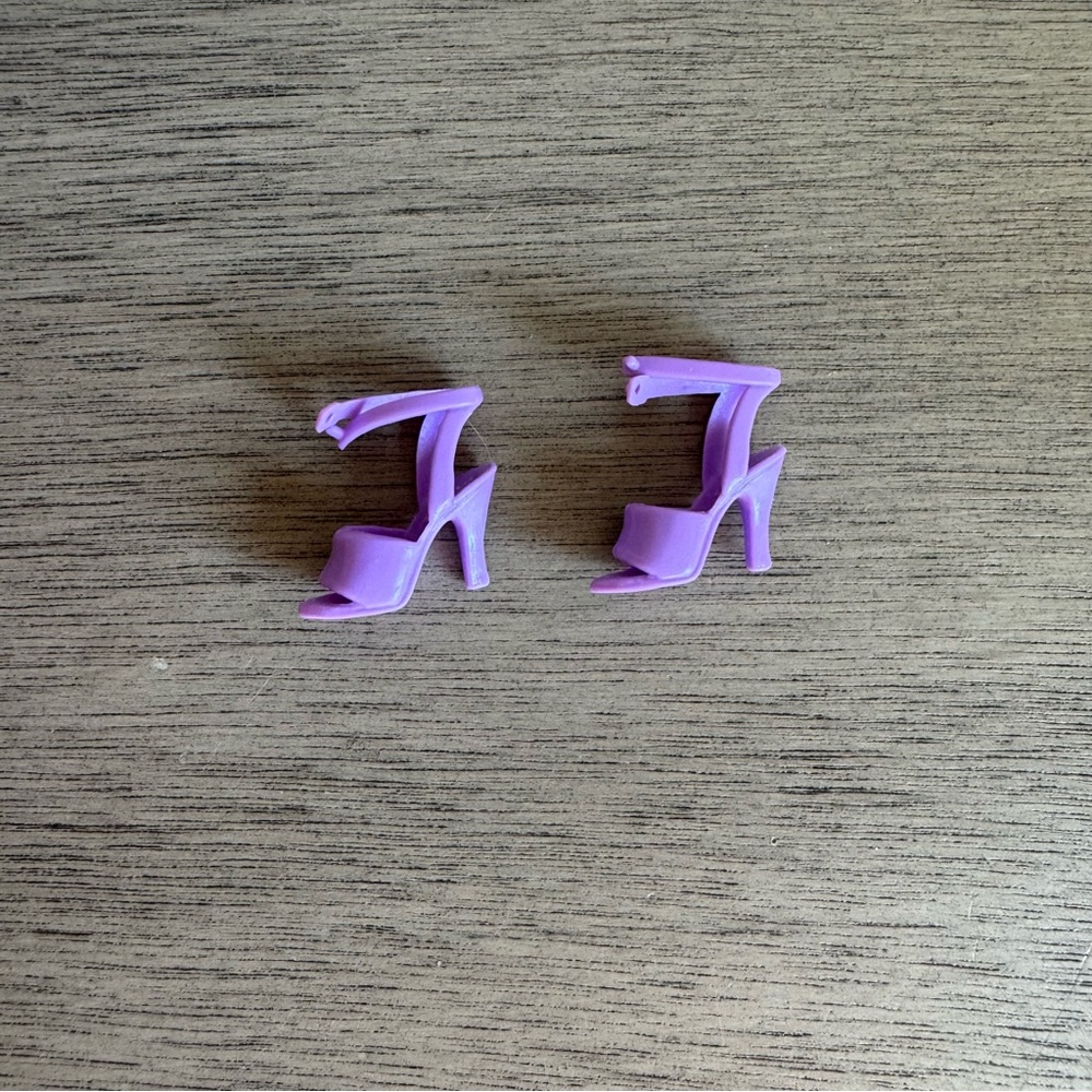 Pair of Purple High‎ Heel Shoes, Barbie Doll Accessories - Picture 5 of 5